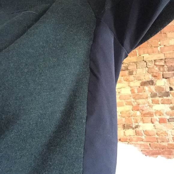 100% Merino Turtleneck Sweater - Picture 5 of 9